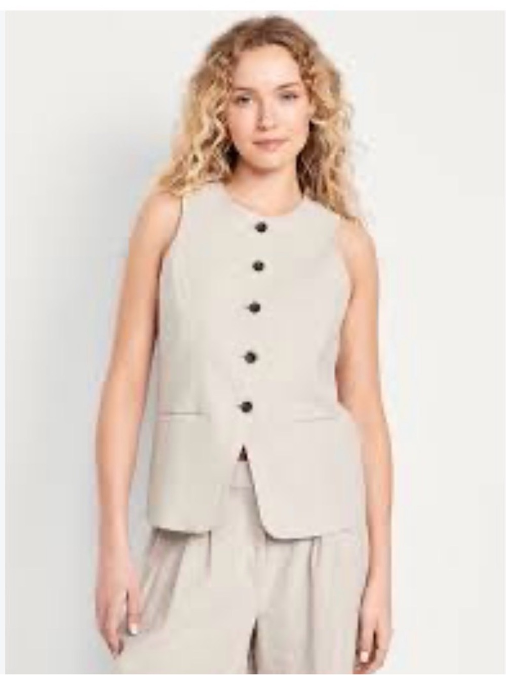 Old Navy Women's Neutral Beige Button-Front Sleeveless Vest